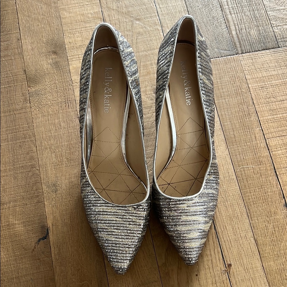Kelly & Katie Silver Textured Heels